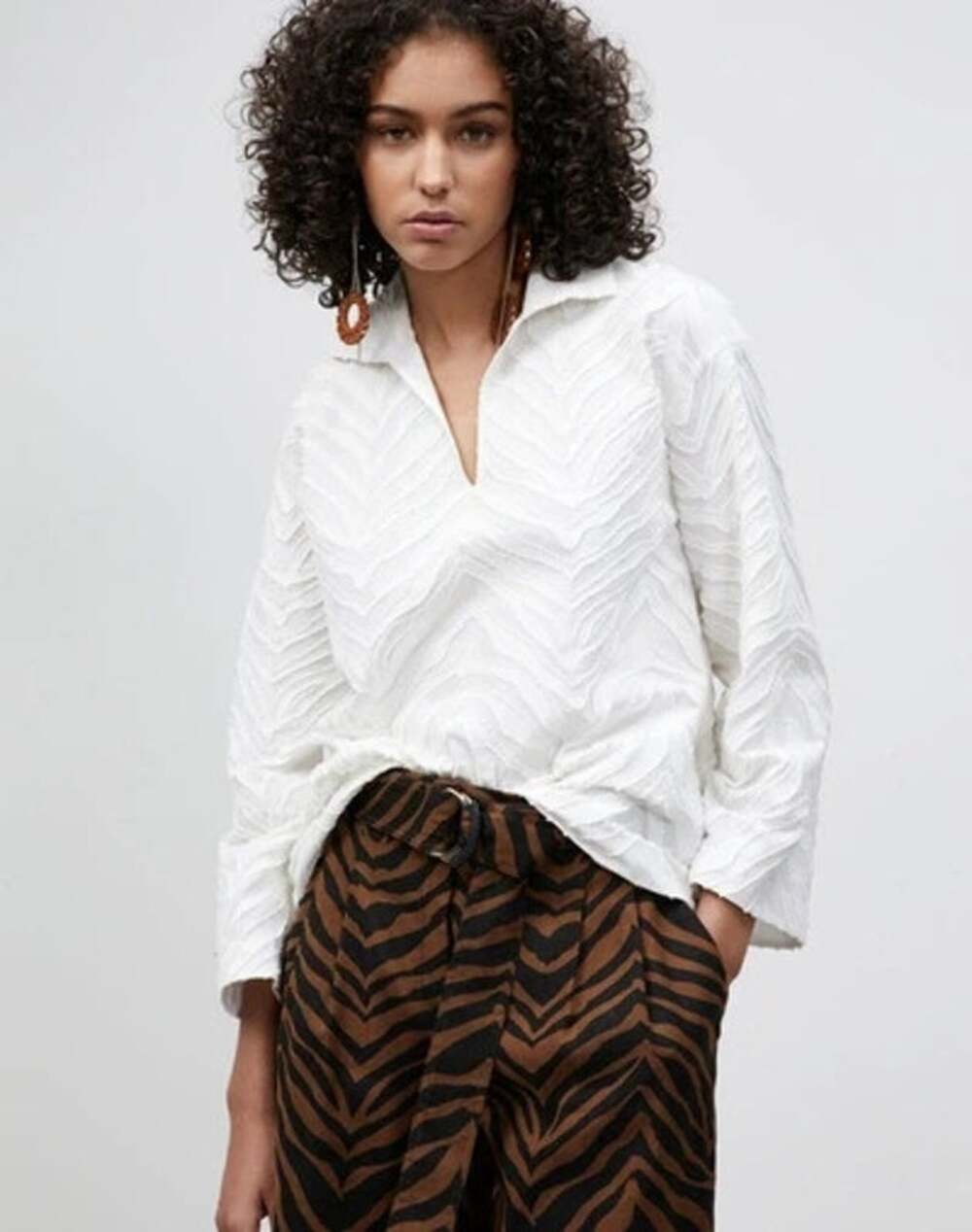 Lafayette 148 Dales White Zebra Italian Cotton Jacquard Top Blouse L Bell Sleeve